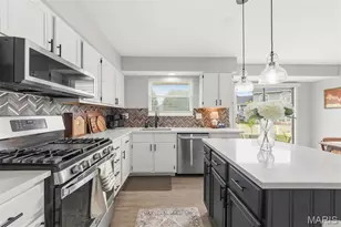 1718 Highgrove Dr, O'Fallon, MO 63366 - Photo 14