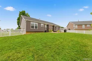 1718 Highgrove Dr, O'Fallon, MO 63366 - Photo 36