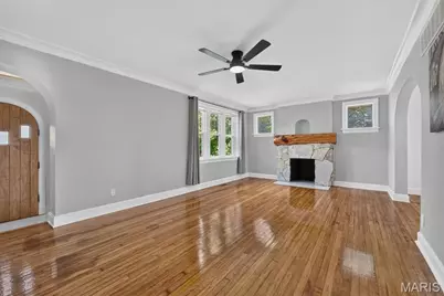 5800 Pershing Avenue, Saint Louis, MO 63112 - Photo 8
