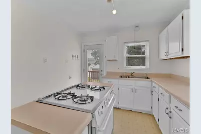 6300 Potomac Street, Saint Louis, MO 63139 - Photo 10