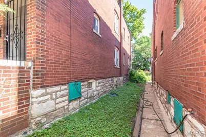 3711 Alberta Street, Saint Louis, MO 63116 - Photo 20