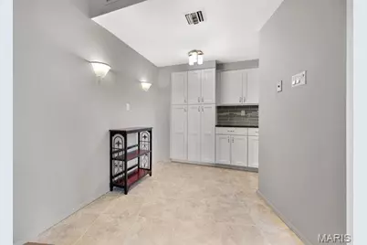 200 S Brentwood Boulevard S #14C, Clayton, MO 63105 - Photo 14