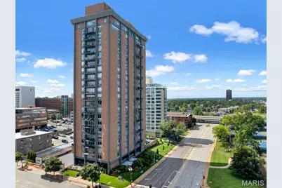200 S Brentwood Boulevard S #14C, Clayton, MO 63105 - Photo 1