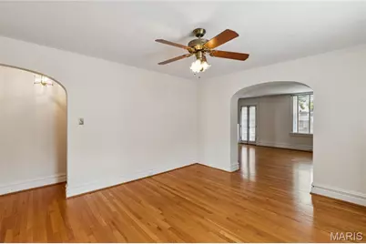 4916 Berthold Avenue, Saint Louis, MO 63110 - Photo 12