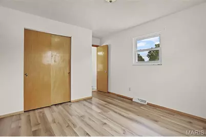 1865 Violet Drive, Florissant, MO 63031 - Photo 18