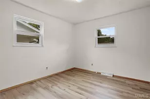1865 Violet Dr, Florissant, MO 63031 - Photo 16