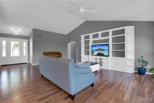2202 Wild Pigeon Dr, O'Fallon, MO 63368 - Photo 8