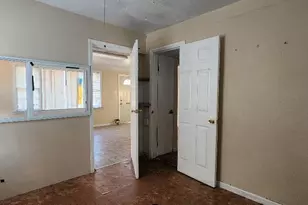 2350 Chambers Rd, Saint Louis, MO 63136 - Photo 8