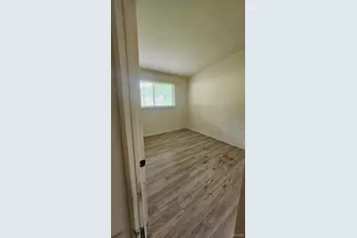 1950 Thunderbird Avenue, Florissant, MO 63033 - Photo 10
