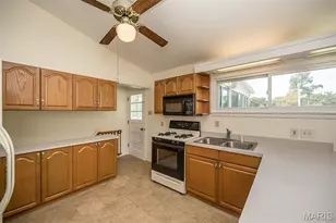 612 Acorn Dr, Crestwood, MO 63126 - Photo 14