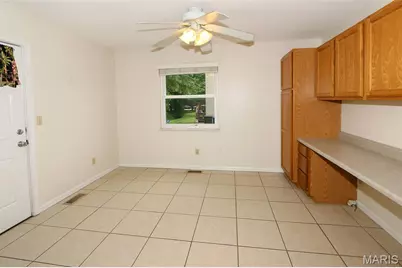 510-12 Paul Avenue, Florissant, MO 63031 - Photo 8