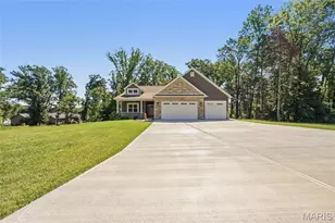 442 Shady Trl Dr, Troy, MO 63379 - Photo 2