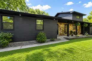 11 Brushy Hill Ct, O'Fallon, MO 63366 - Photo 2