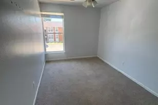 1943 Greenpoint Dr, Kirkwood, MO 63122 - Photo 18