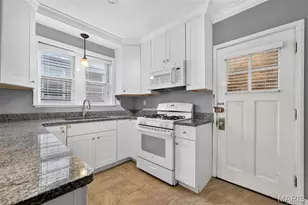 7532 York Dr, Clayton, MO 63105 - Photo 10