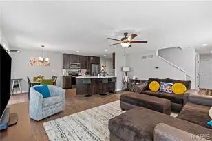 60 Richmond Center Ct, Saint Peters, MO 63376 - Photo 10