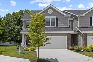 60 Richmond Center Ct, Saint Peters, MO 63376 - Photo 4