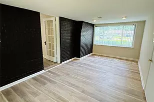 544 Thurston Ave, Ferguson, MO 63134 - Photo 10