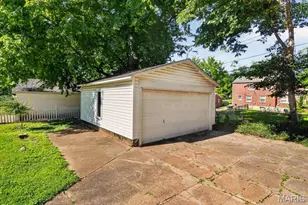 3057 Delavan Dr, Bel-Nor, MO 63121 - Photo 30