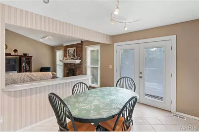 1617 W Field Avenue, Ellisville, MO 63011 - Photo 10