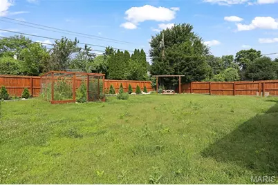 12089 Sunnycrest Place, Maryland Heights, MO 63043 - Photo 32