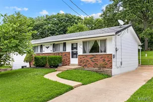 6138 Emerald Ave, Ferguson, MO 63135 - Photo 2