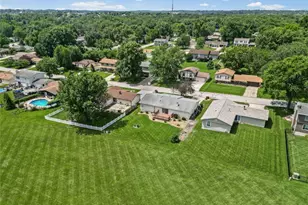 21 Newberry Dr, Saint Peters, MO 63376 - Photo 8
