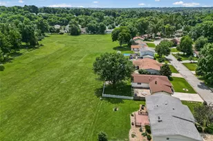 21 Newberry Dr, Saint Peters, MO 63376 - Photo 6