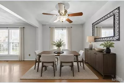 9823 Wil Bes Drive, Saint Louis, MO 63123 - Photo 12