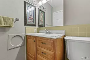 9823 Wilbes Dr, Saint Louis, MO 63123 - Photo 20