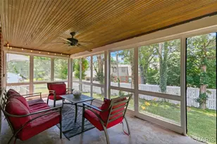 557 N Woodlawn Ave, Kirkwood, MO 63122 - Photo 10