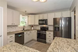 468 Talbert Ct, Ballwin, MO 63021 - Photo 10