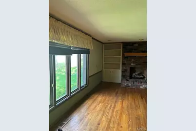 5810 Flaming Leaf Court, Saint Louis, MO 63129 - Photo 10