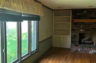 5810 Flaming Leaf Ct, Saint Louis, MO 63129 - Photo 10