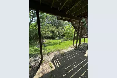 5810 Flaming Leaf Court, Saint Louis, MO 63129 - Photo 8