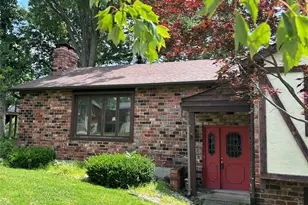 5810 Flaming Leaf Ct, Saint Louis, MO 63129 - Photo 1