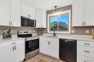 21 Telluride Dr, Saint Peters, MO 63376 - Photo 8
