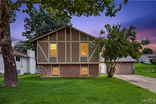 1719 Foxglove Dr, Saint Charles, MO 63303 - Photo 1