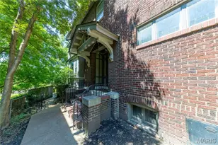 7118 Pershing Ave, Saint Louis, MO 63130 - Photo 2