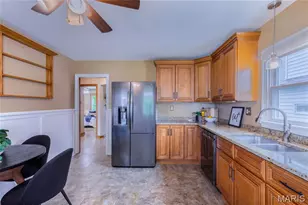 5539 Daggett Ave, Saint Louis, MO 63110 - Photo 8