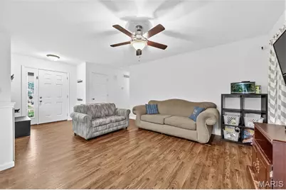21 Valley Farms Drive, Winfield, MO 63389 - Photo 8