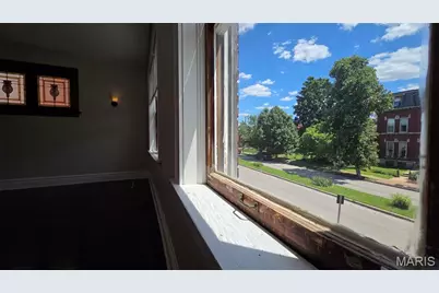2633 Russell Boulevard, Saint Louis, MO 63104 - Photo 14