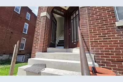2633 Russell Boulevard, Saint Louis, MO 63104 - Photo 4