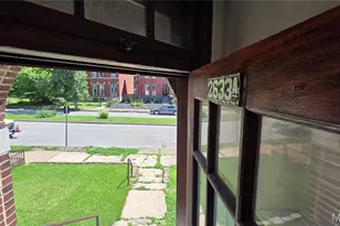 2633 Russell Blvd, Saint Louis, MO 63104 - Photo 20