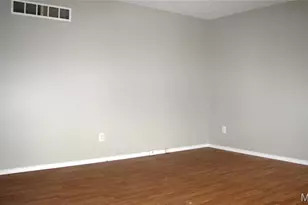 1324 Summergate Pkwy, Saint Charles, MO 63303 - Photo 2
