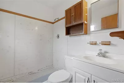 12190 McKelvey Road, Maryland Heights, MO 63043 - Photo 14