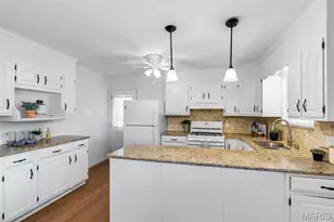 1525 Pepperhill Dr, Florissant, MO 63033 - Photo 8