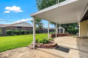 1525 Pepperhill Dr, Florissant, MO 63033 - Photo 32