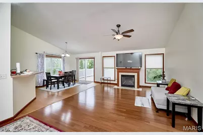 511 Fortress Court, Saint Charles, MO 63303 - Photo 6