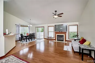 511 Fortress Ct, Saint Charles, MO 63303 - Photo 6